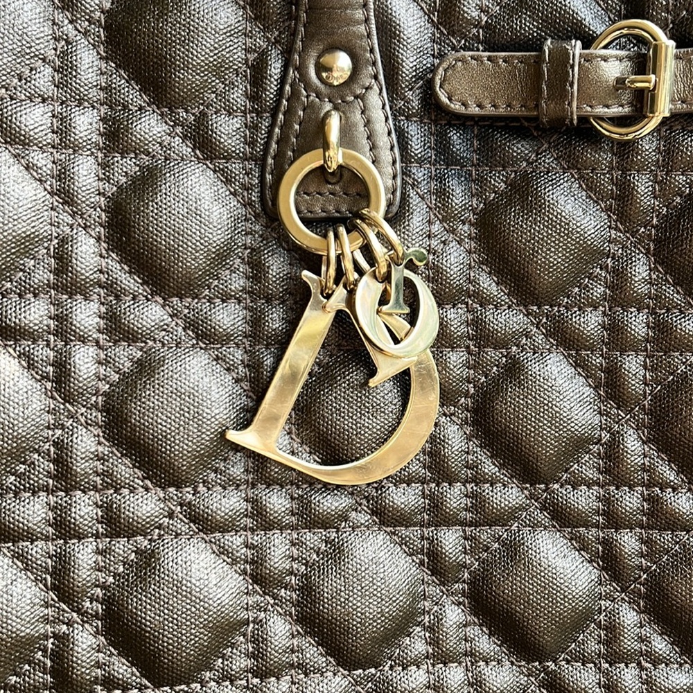 Christian Dior Tote - Picture 11 of 17
